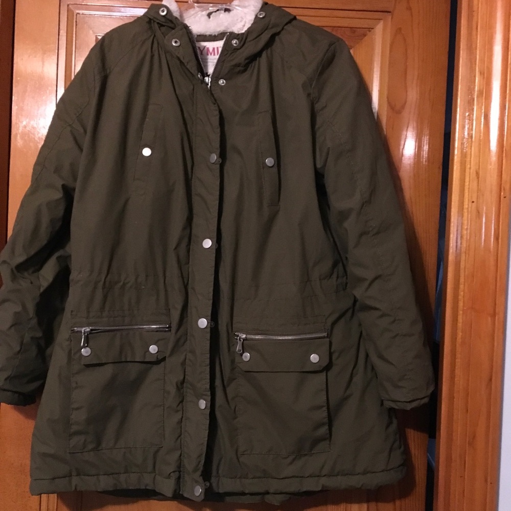 Army Green Winter Coat NWOT
